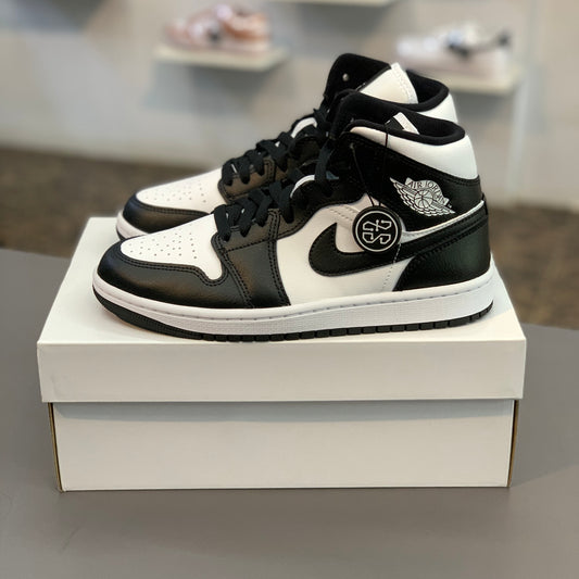 Jordan 1 Mid Panda