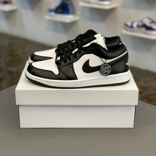 Jordan 1 Low Panda (Women)